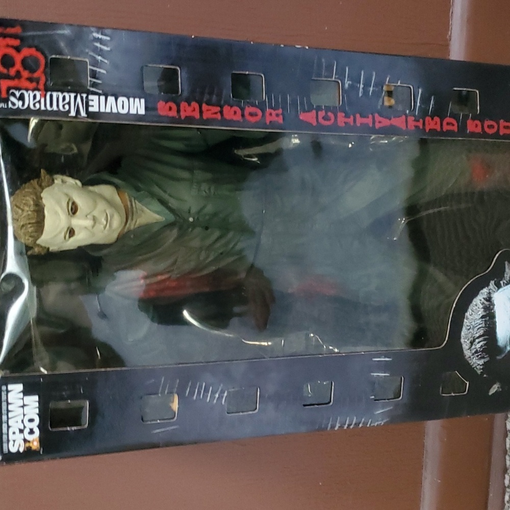 McFarlane Toys Maniacs 18-inch Halloween Michael Myers Vintage Figurine, NIB - Picture 17 of 17